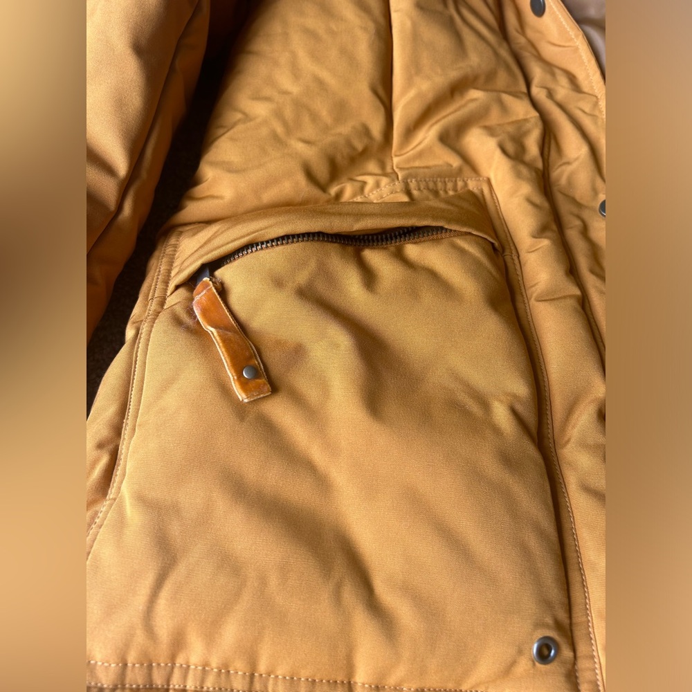 NWOT!!! Gorgeous Gold Heavyweight puffer midi jacket . Sz Medium. - Picture 4 of 13